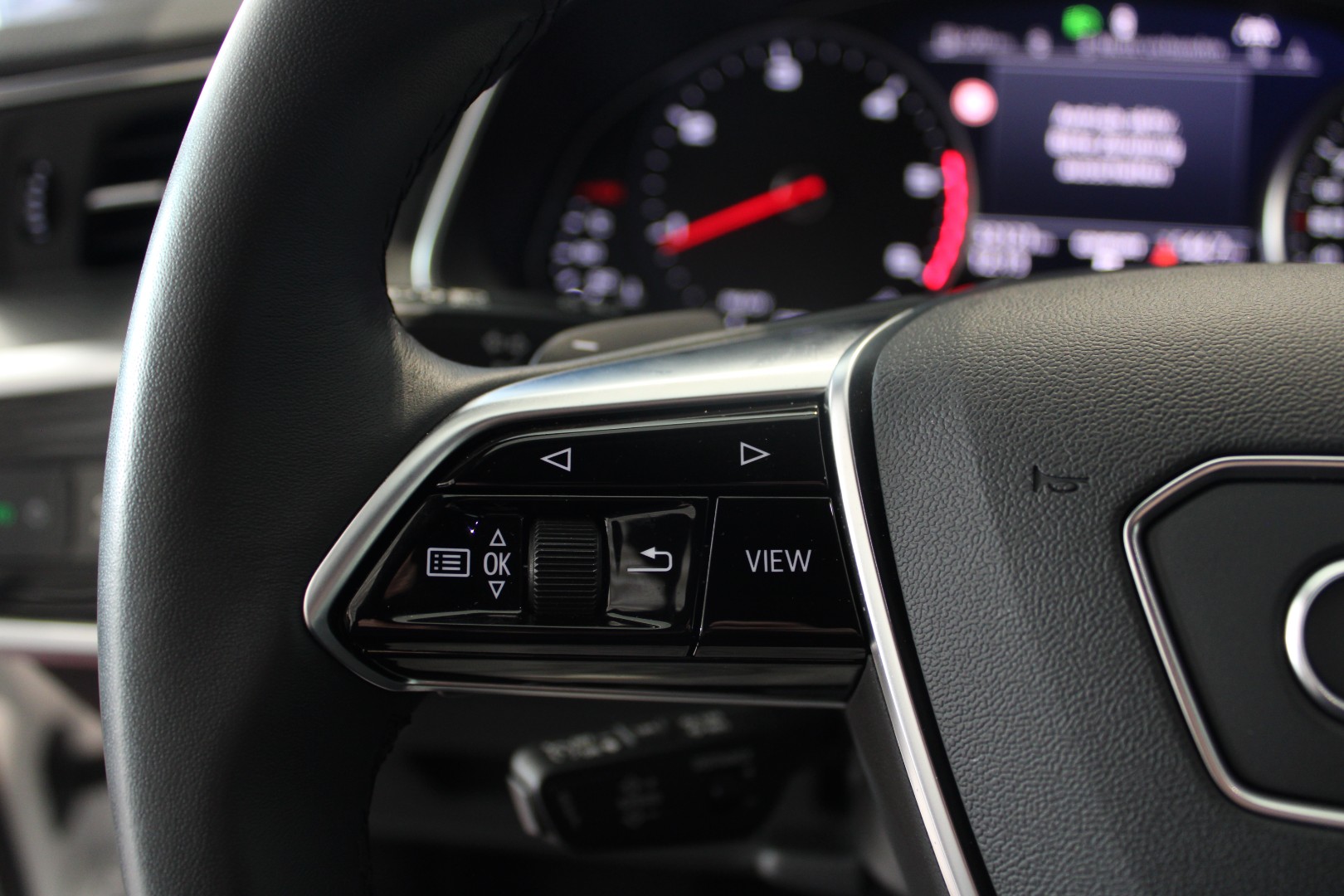 Daumennagel 20 - Audi A6 Avant 40 TDI quattro sport Black-Optik