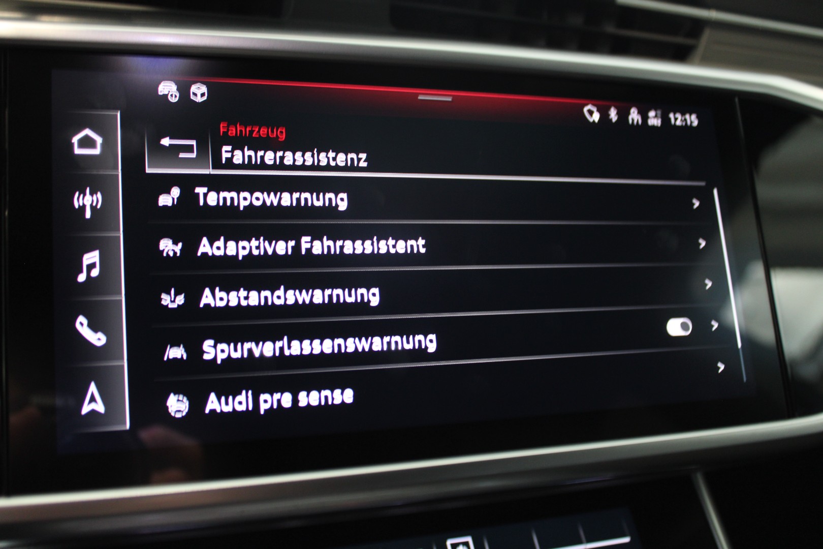 Daumennagel 27 - Audi A6 Avant 40 TDI quattro sport Black-Optik