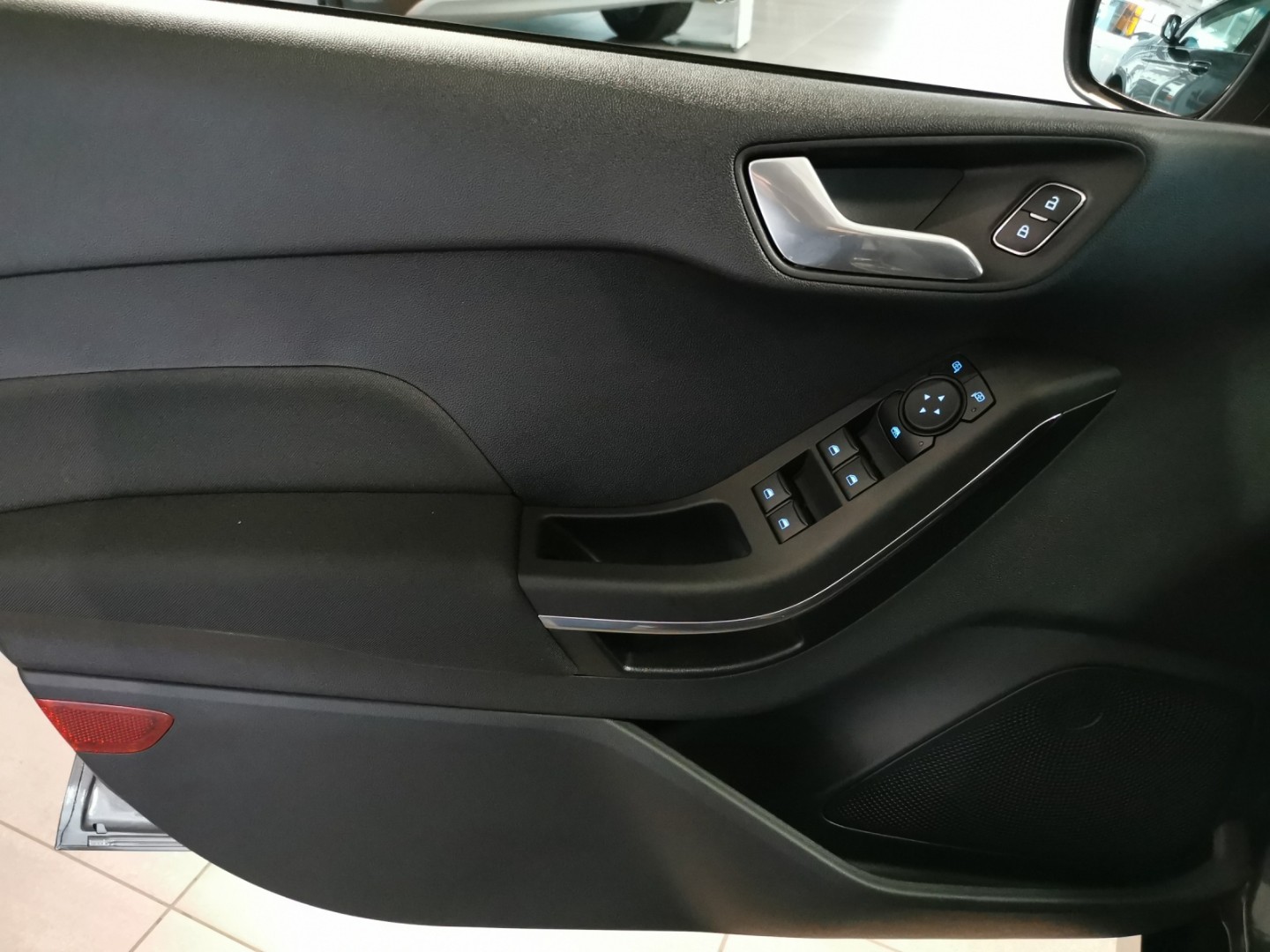 Daumennagel 9 - Ford Fiesta ST-Line 1.0 EB Hybrid Klimaautomatik/Winterpaket