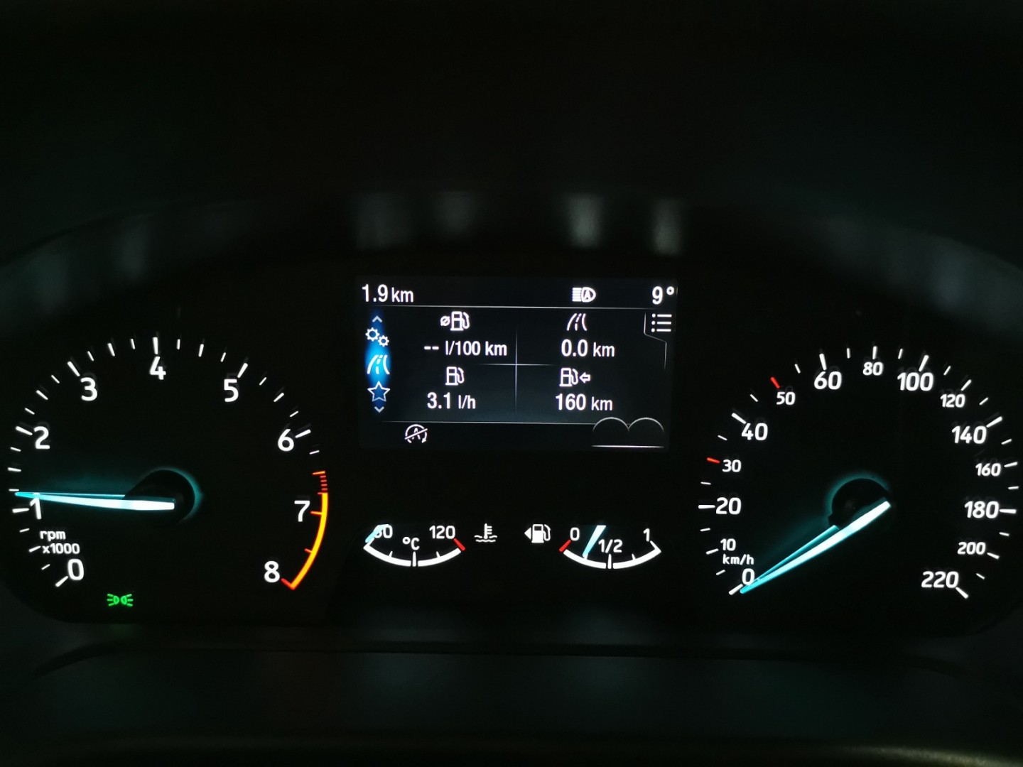 Daumennagel 11 - Ford Fiesta ST-Line 1.0 EB Hybrid Klimaautomatik/Winterpaket