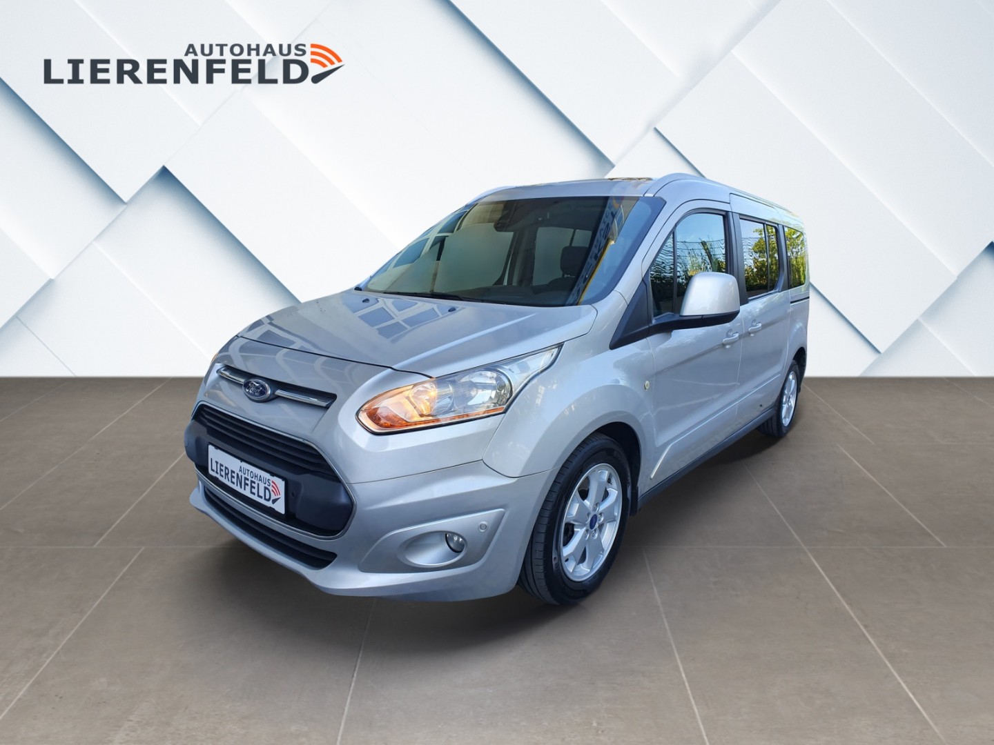 Ford Grand Tourneo Авто с пробегом купить
